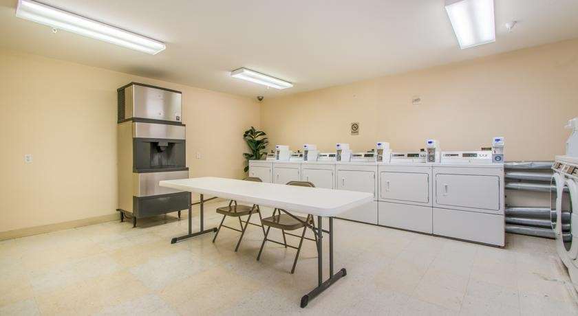 Intown Suites Extended Stay Colorado Springs Facilities photo